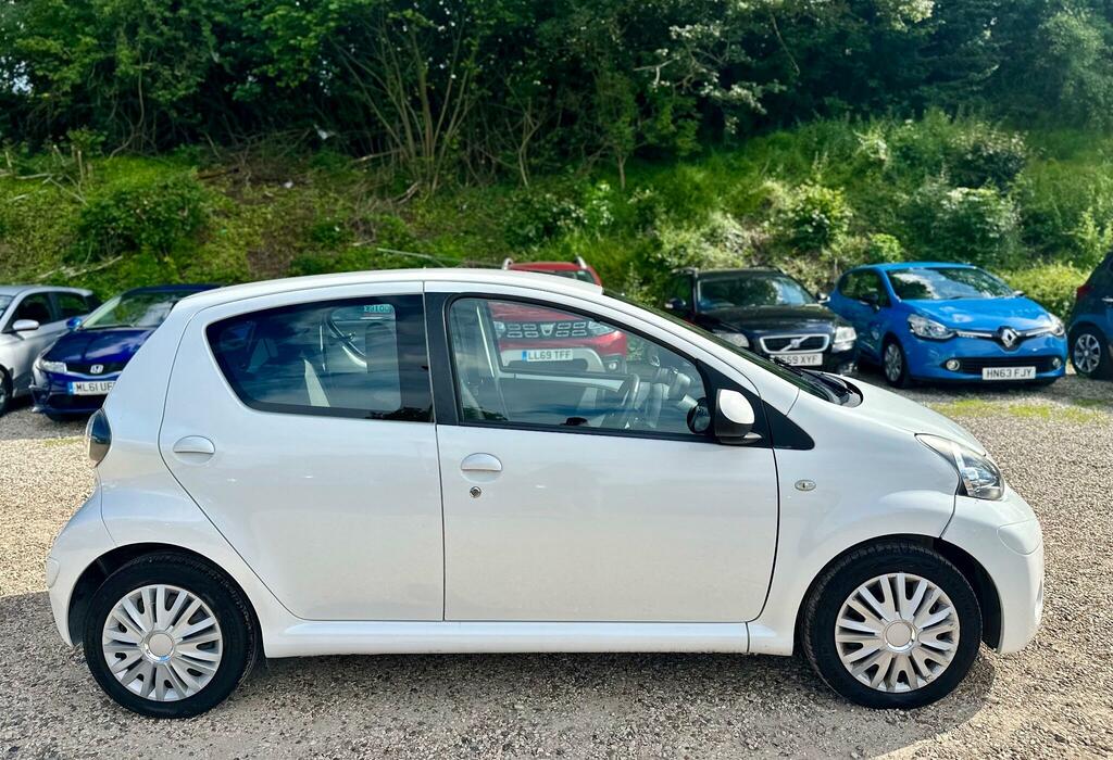 Toyota Aygo 1.0 Vvt-i Move Multimode Euro 5 BD63XWG White #4