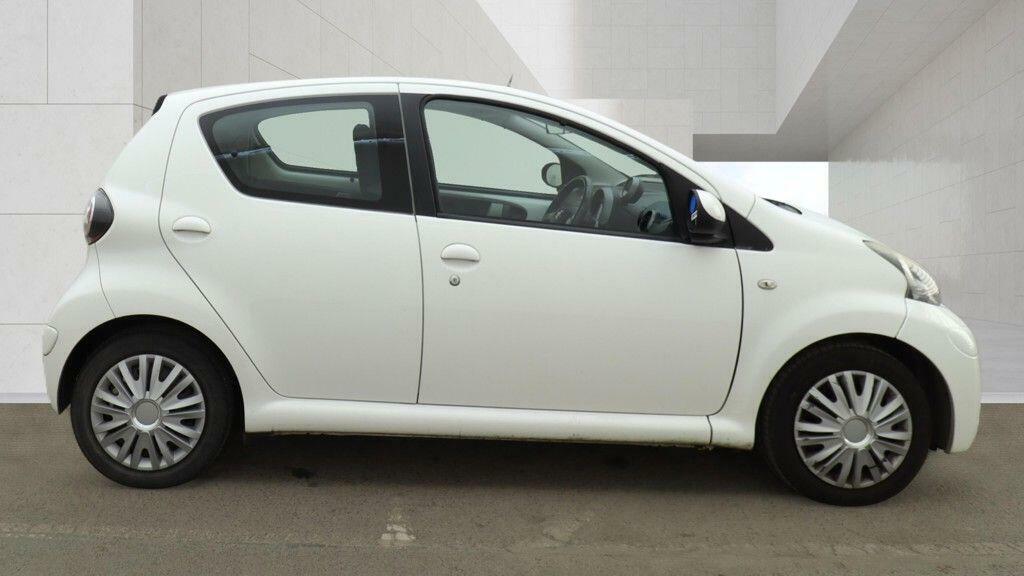 Toyota Aygo 1.0 Vvt-i Fire Multimode White #4