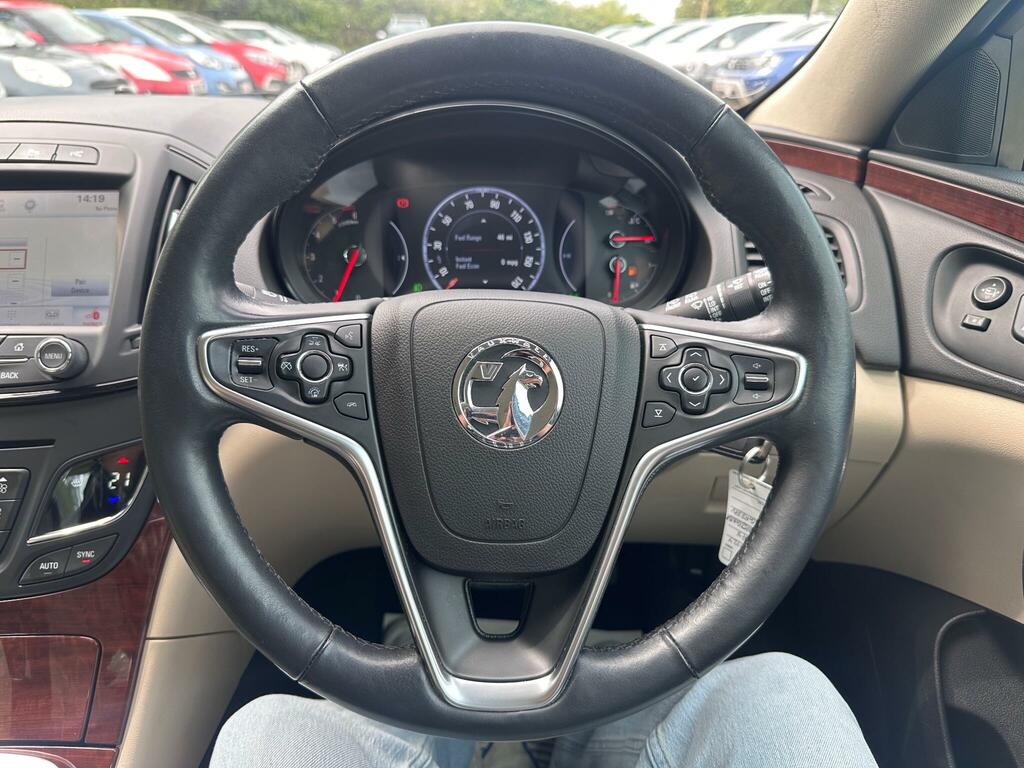Vauxhall Insignia 2L Elite Nav White #14