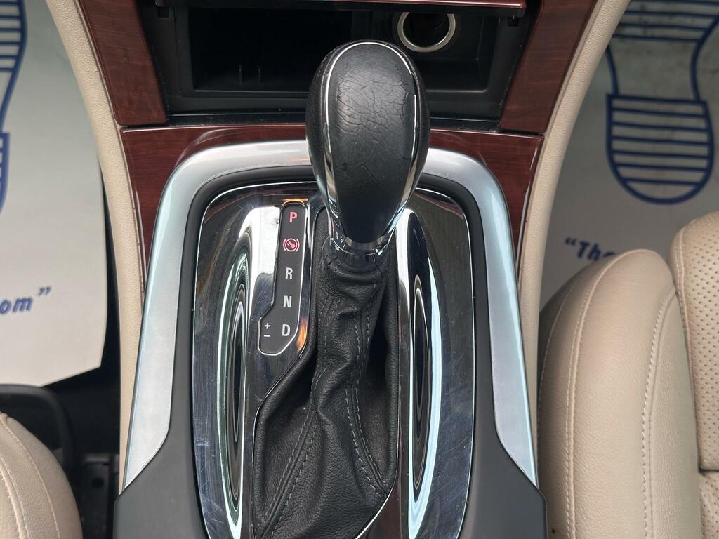 Vauxhall Insignia 2L Elite Nav White #28