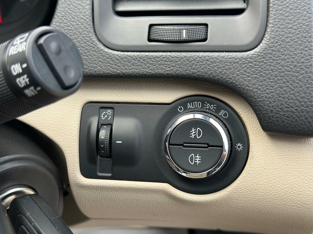 Vauxhall Insignia 2L Elite Nav White #33