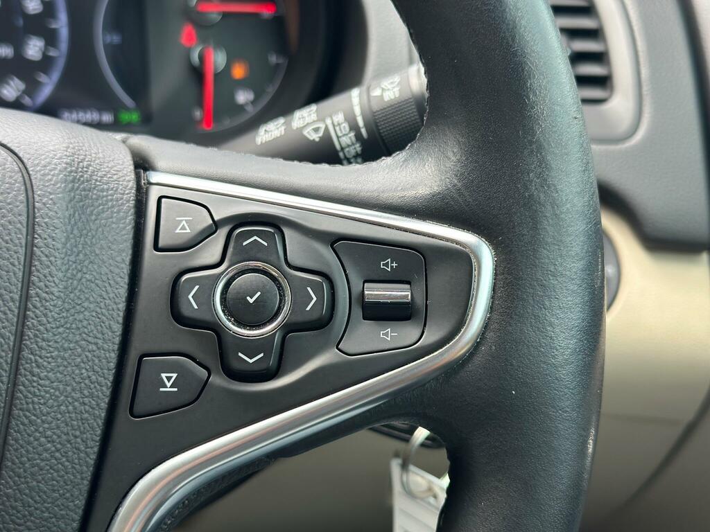 Vauxhall Insignia 2L Elite Nav White #17