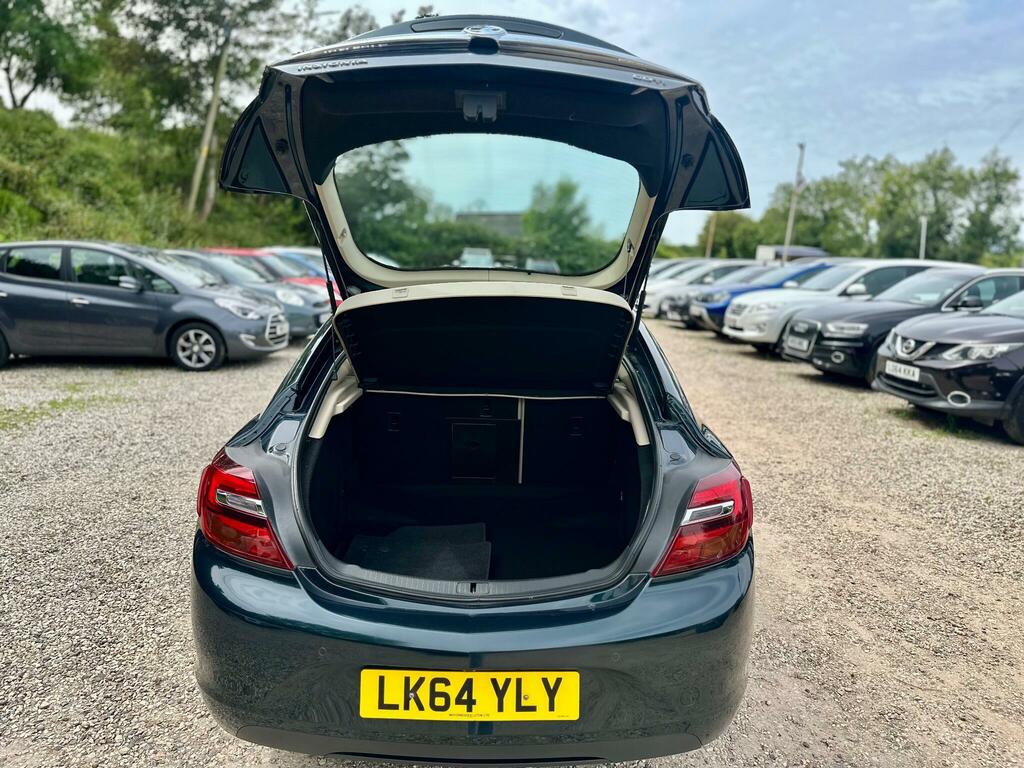 Vauxhall Insignia 2L Elite Nav White #10
