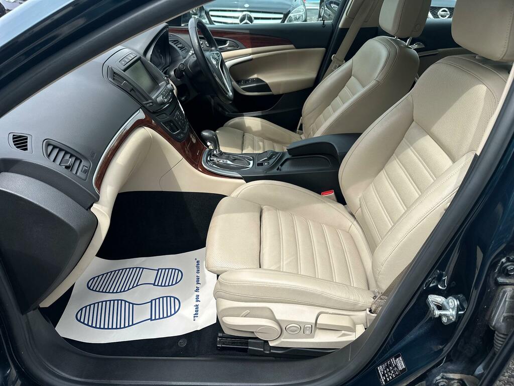 Vauxhall Insignia 2L Elite Nav White #38