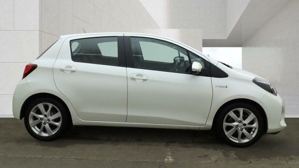 Toyota Yaris Excel Blue #7