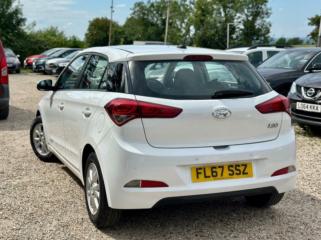 Hyundai I20 1.2 Se Euro 6 FL67SSZ White #6