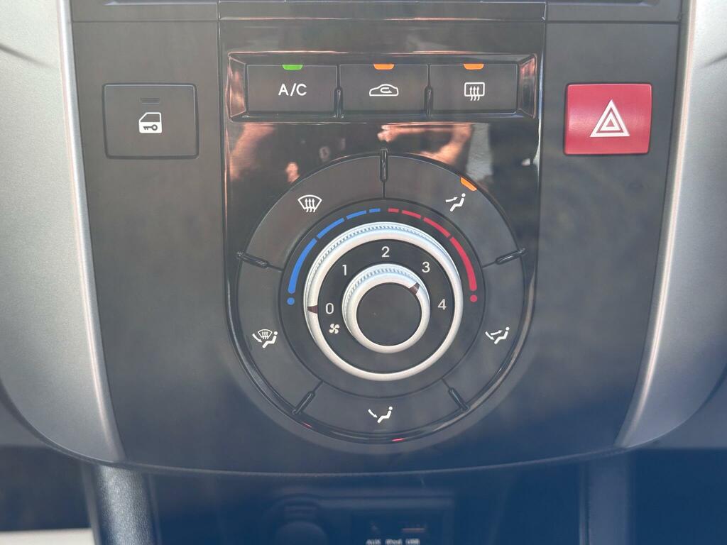 Kia Venga 1.4 1 Euro 5 Silver #22