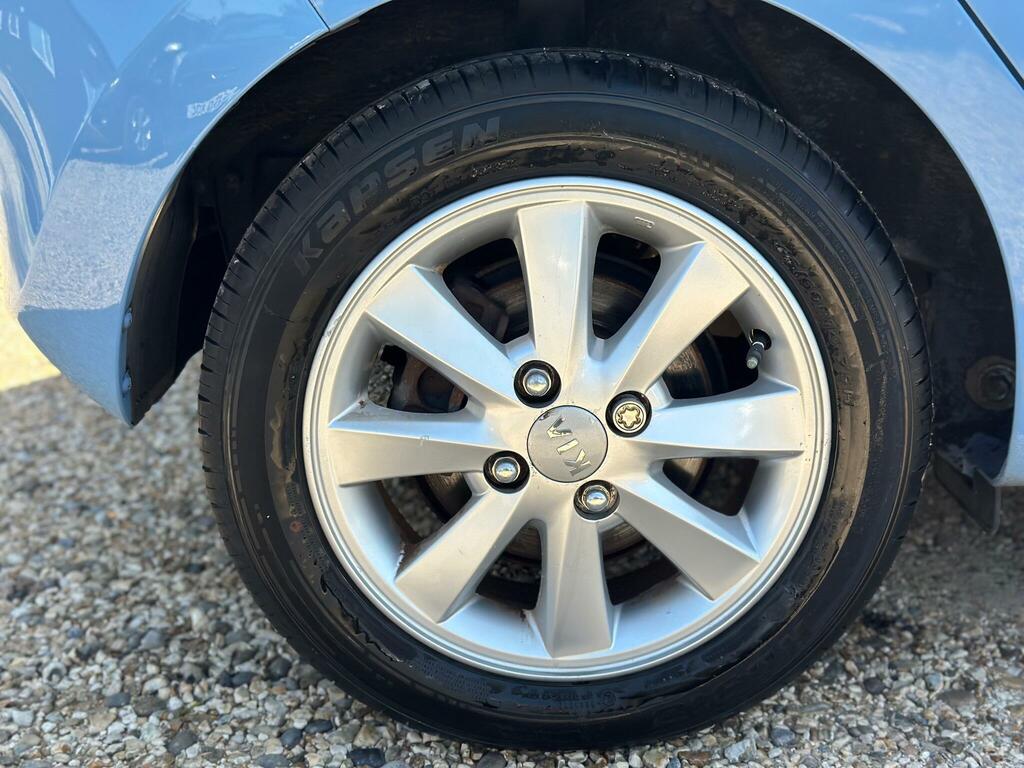 Kia Picanto 1 Air 5-Door Silver #37