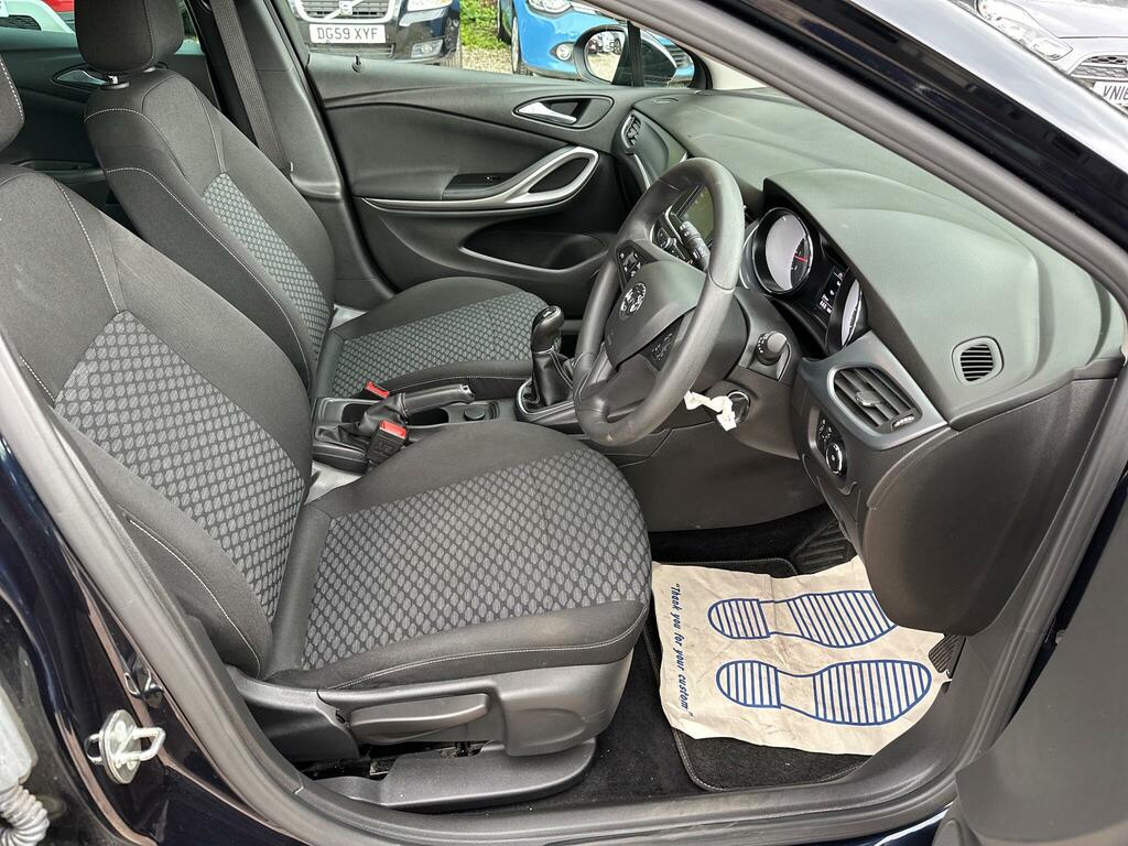 Vauxhall Astra Design Silver #31