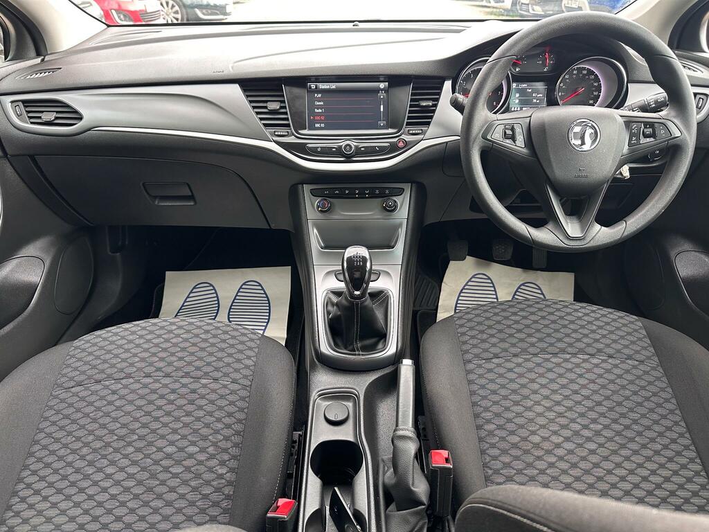 Vauxhall Astra Design Silver #13