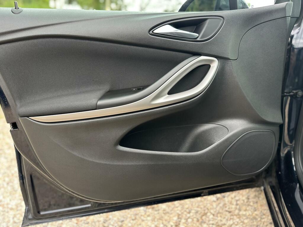 Vauxhall Astra Design Silver #40