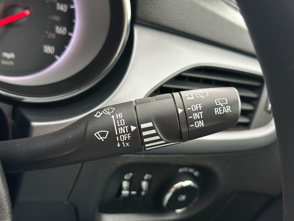 Vauxhall Astra Design Silver #17