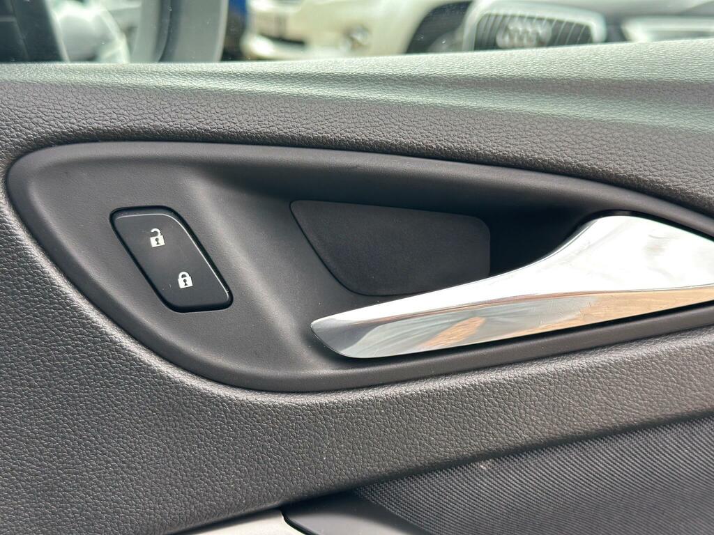 Vauxhall Astra Design Silver #38