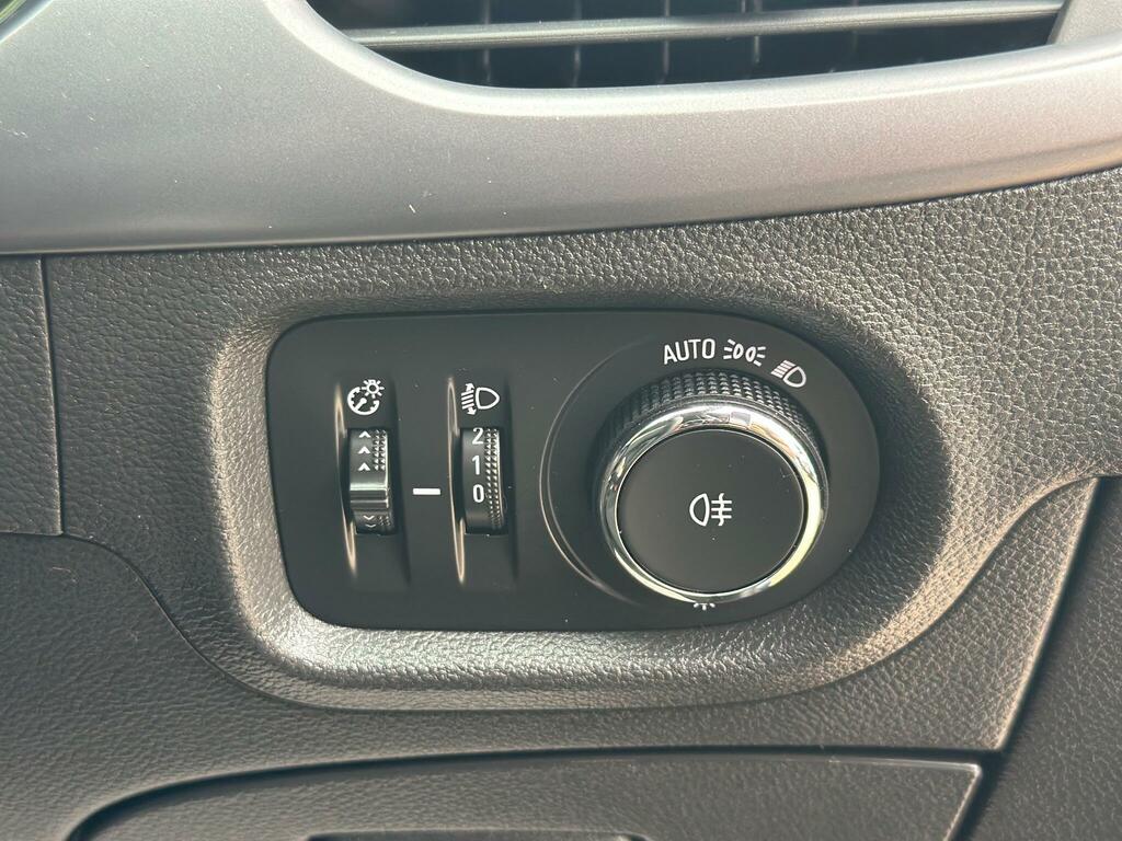 Vauxhall Astra Design Silver #28