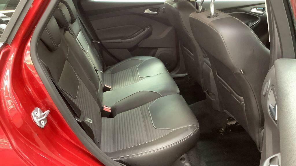 Ford Focus 1.5 Tdci Titanium X Euro 6 Ss Red #5