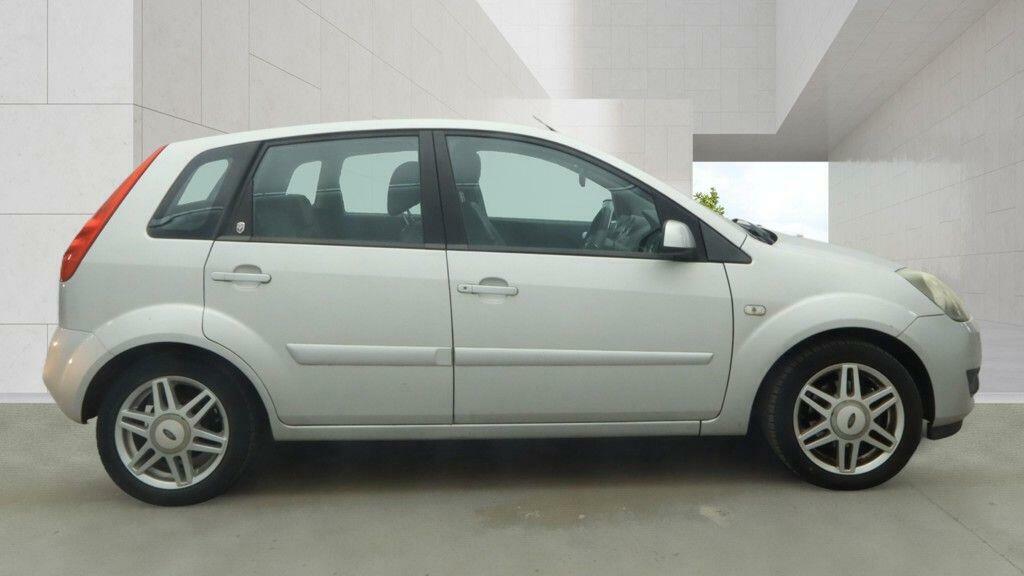 Ford Fiesta 1.4 Zetec Climate Black #7