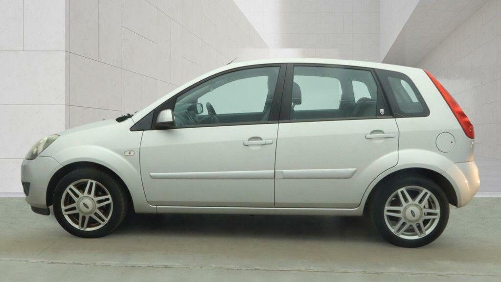 Ford Fiesta 1.6 Ghia Silver #6