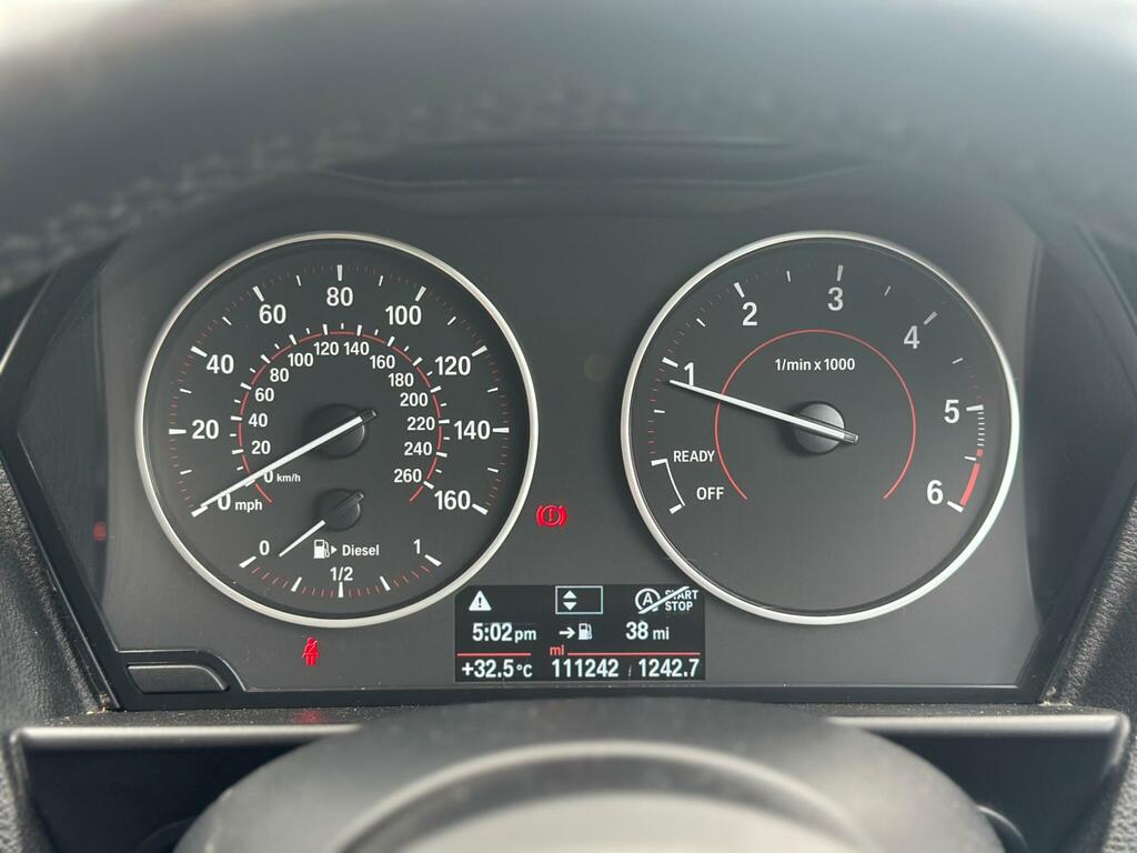 BMW 1 Series Hatchback 2.0 Black #9