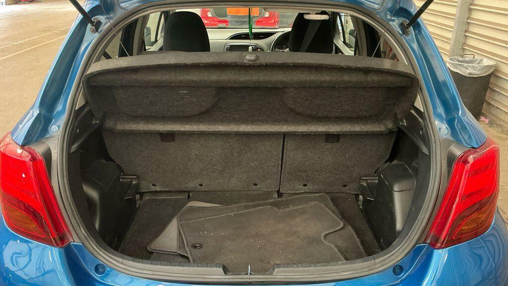 Toyota Yaris Hatchback  #9