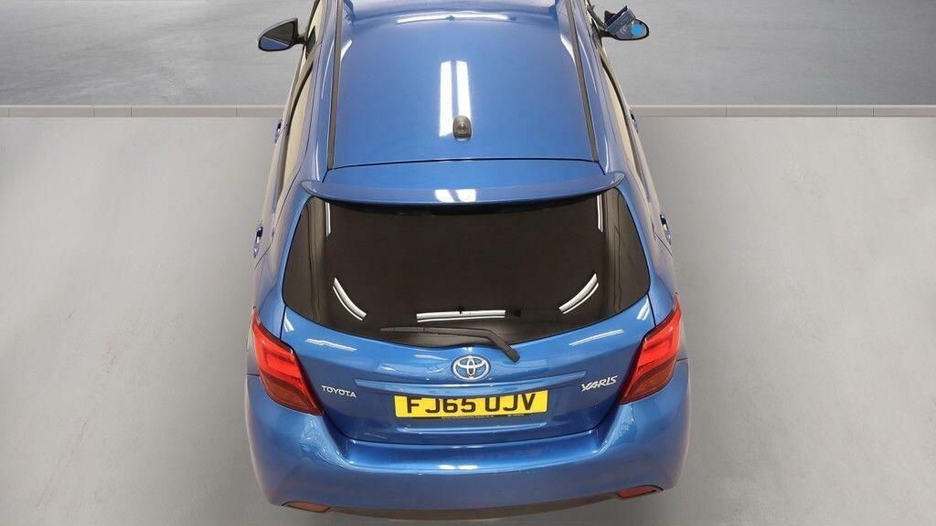 Toyota Yaris Hatchback  #8