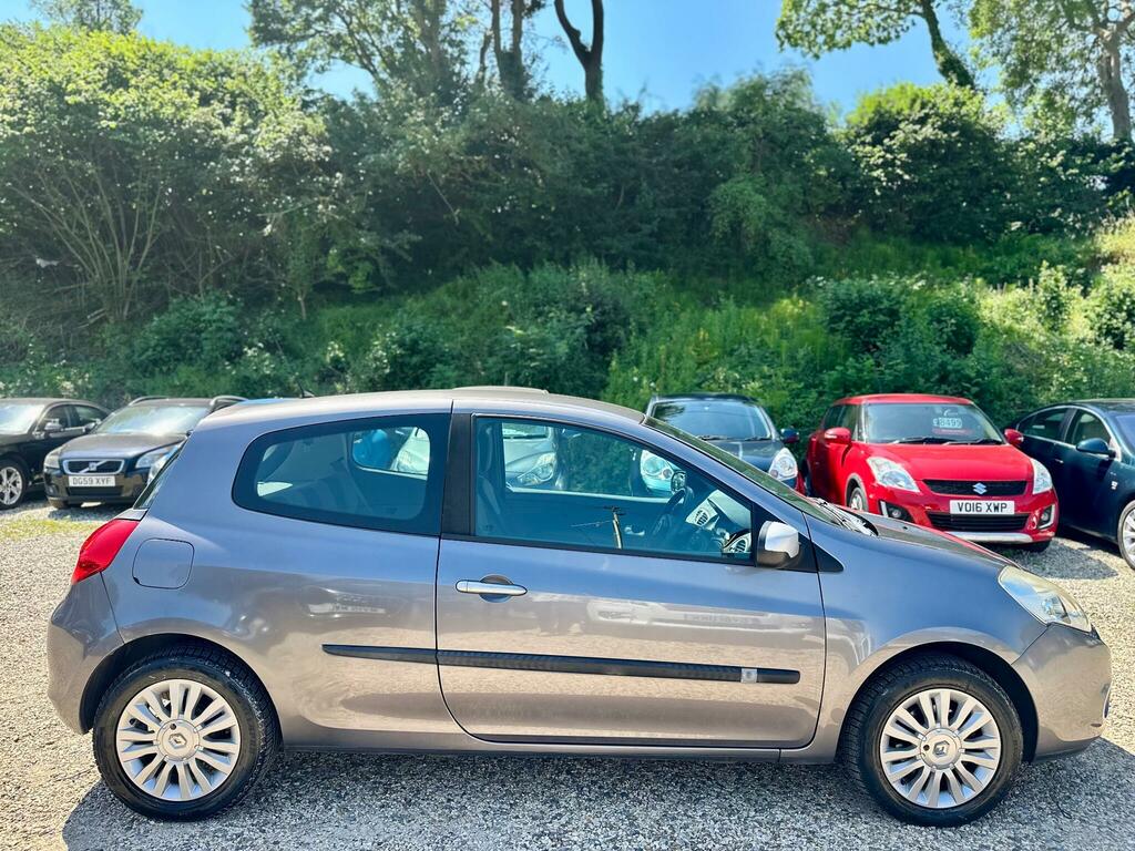 Renault Clio 1.2 Extreme Hatchback Euro 5 75 White #7