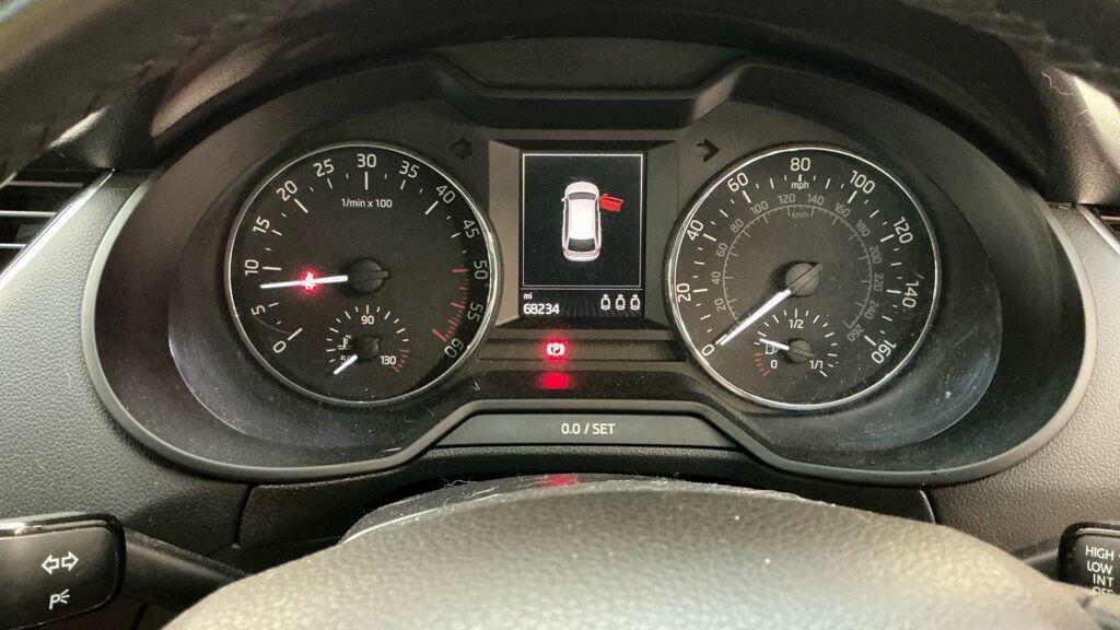 Skoda Octavia Octavia Se Business Tdi Black #9