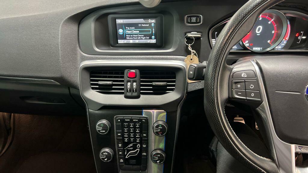 Volvo V40 D2m Se Lux Winter Pack, Heated Seats, Heated Scre Black #11
