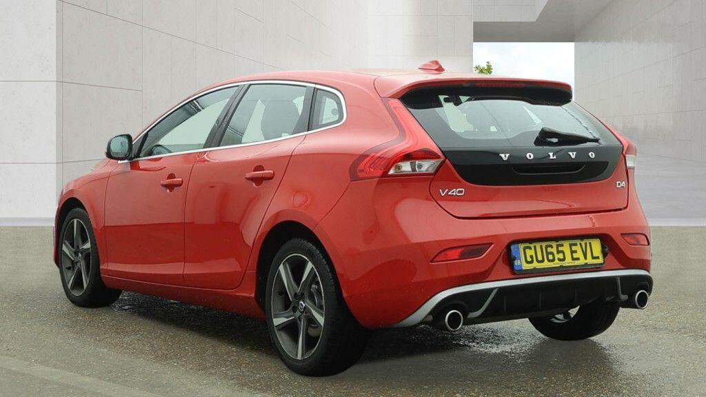 Volvo V40 2.0 D4 R-design Euro 6 Ss Red #2