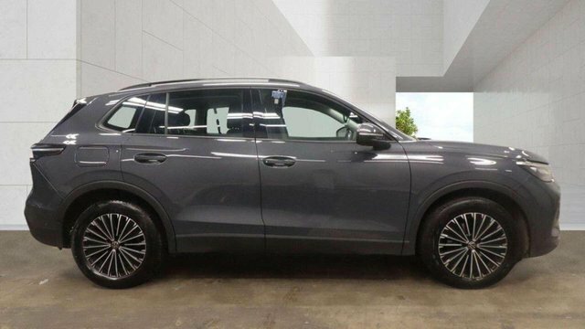 Volkswagen Tiguan 2024 1.5 Etsi Mhev Life Suv Hybrid Dsg OE24UCG Grey #4