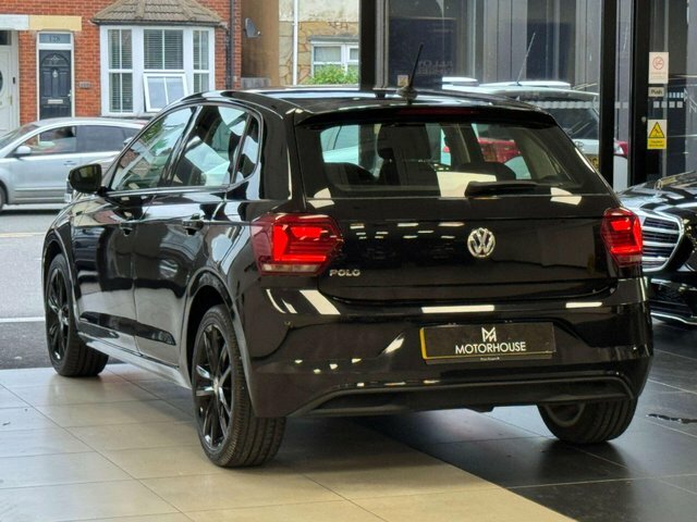 Volkswagen Polo 2018 1.0 Tsi Sel Hatchback Euro HT18VZN Black #2