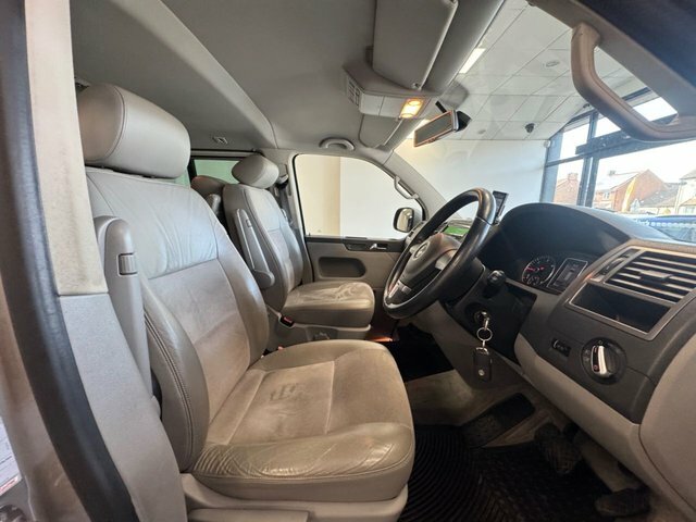 Volkswagen Caravelle 2012 2.0 Bitdi Executive Mpv Dsg Euro 5 SV12YPP Beige #3