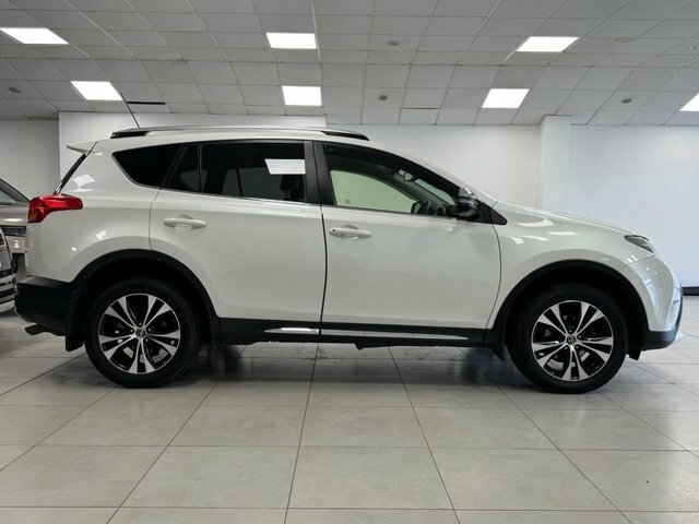 Toyota Rav 4 2015 2.2 D-cat Invincible Suv 4Wd White #4