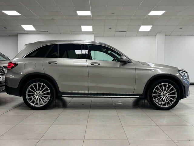Mercedes-Benz GLC Class 2022 2.0 Glc300e 13.5Kwh Amg Line Premium Suv WX22WHW Silver #4