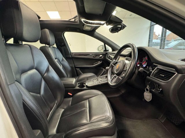 Porsche Macan 2015 3.0 Td V6 S Suv Pdk 4Wd Euro 6 S MM15FRO White #3