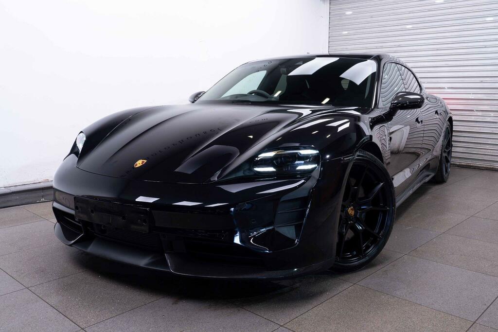 Porsche Taycan Performance Plus 93.4Kwh Gts Sport Turismo 4W DF23CHV Black #3