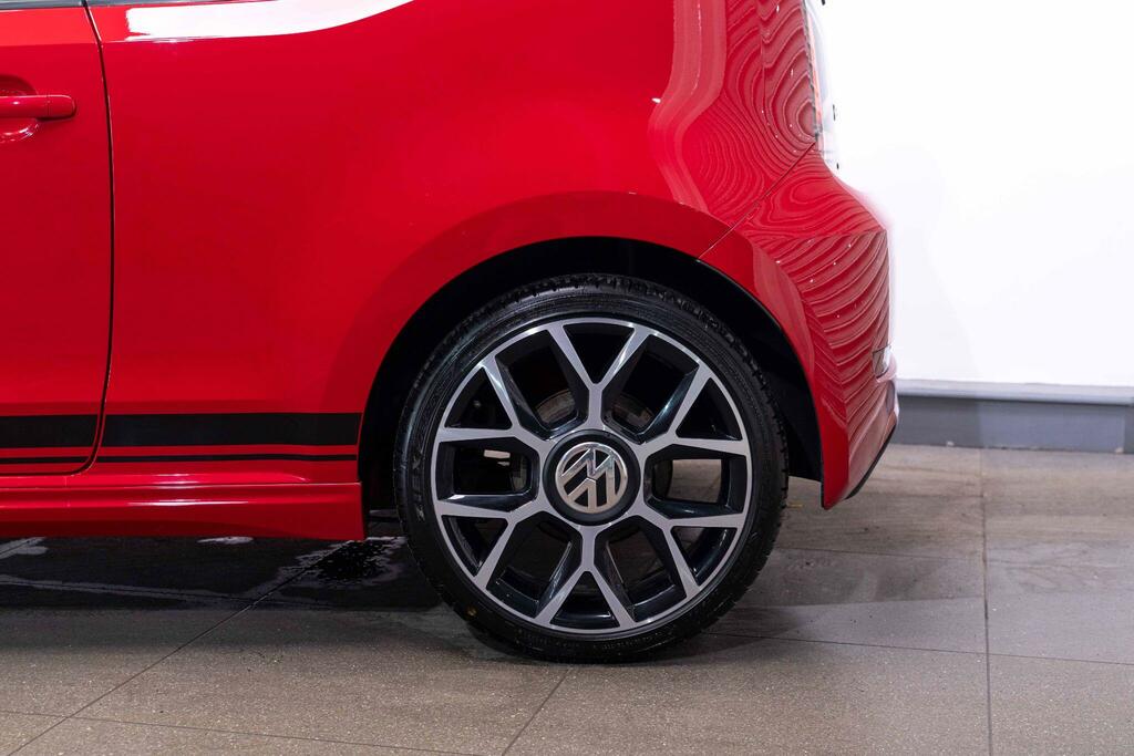 Volkswagen Up 2018 Volkswagen Move Up 1.0 60Ps Red #25