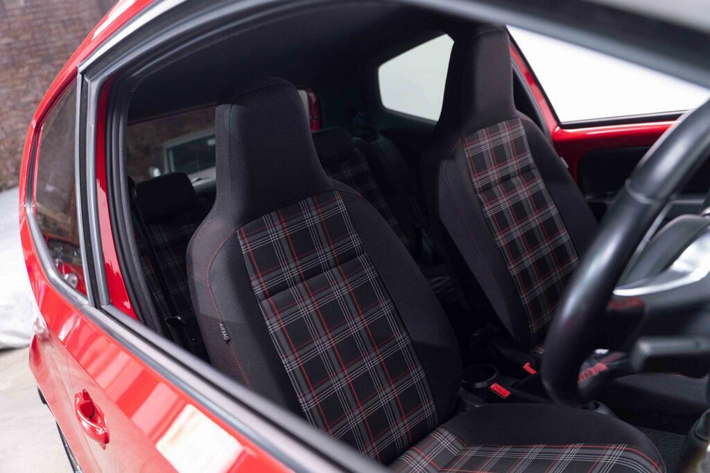 Volkswagen Up 2018 Volkswagen Move Up 1.0 60Ps Red #13