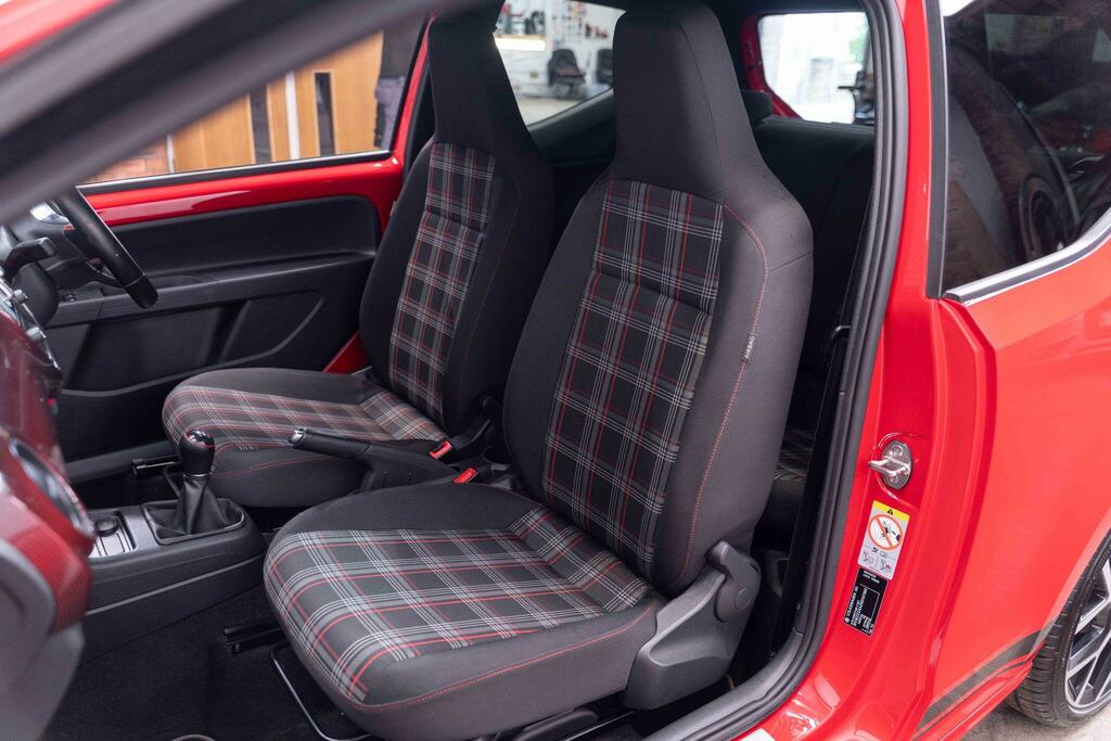 Volkswagen Up 2018 Volkswagen Move Up 1.0 60Ps Red #28