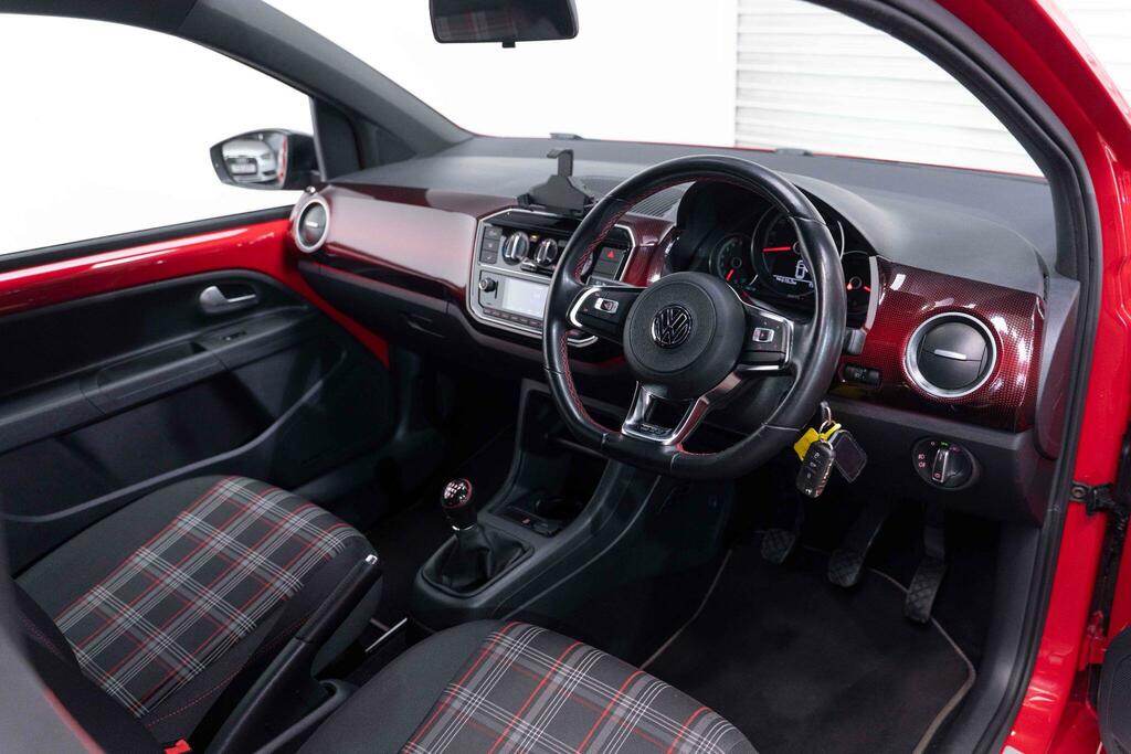 Volkswagen Up 2018 Volkswagen Move Up 1.0 60Ps Red #10