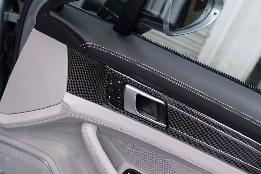 Porsche Panamera Panamera Platinum Edition 4 Grey #24