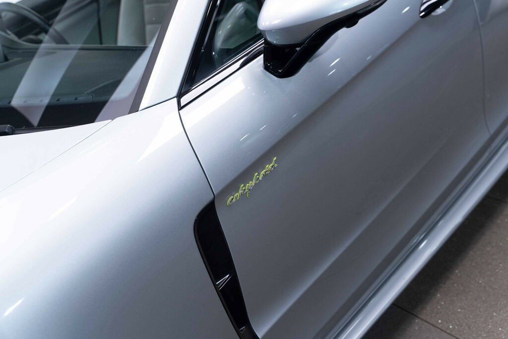 Porsche Panamera Panamera Platinum Edition 4 Grey #39