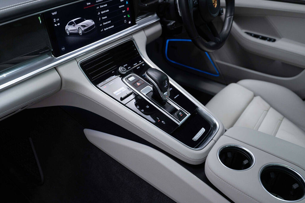 Porsche Panamera Panamera Platinum Edition 4 Grey #10