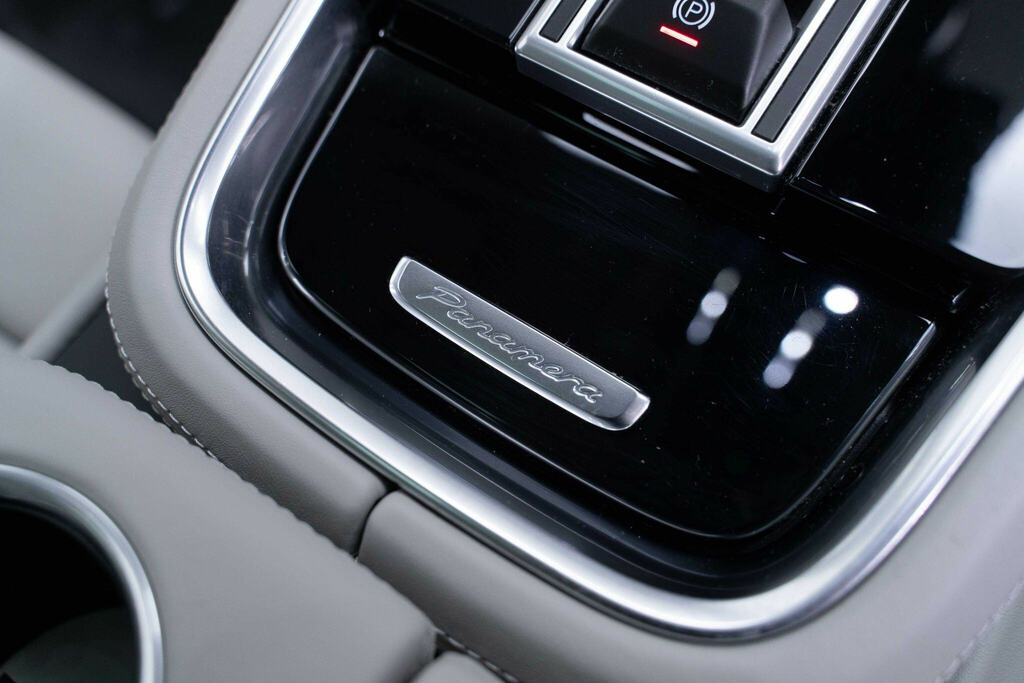 Porsche Panamera Panamera Platinum Edition 4 Grey #21