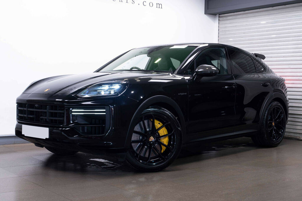 Porsche Cayenne 4.0 V8 E-hybrid 25.9Kwh Turbo Tiptronics 4Wd Euro Black