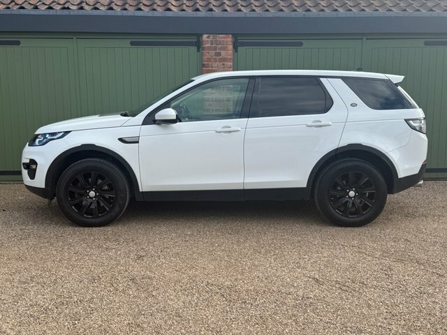 Land Rover Discovery Sport 2016 2.0 Td4 Se Tech Suv 4Wd Euro CX65HHA White #5