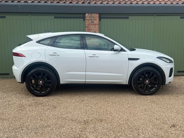 Jaguar E-Pace 2020 2.0 P200 Chequered Flag Suv A YE70SBV White #4