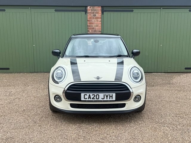 Mini Hatch 2020 1.5 Cooper Classic Hatchback Manua CA20JYH White #2