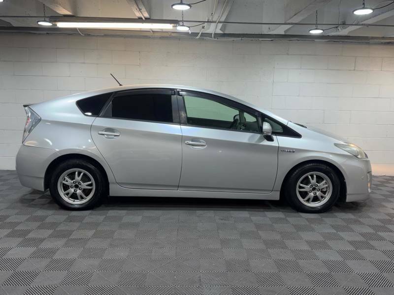 Toyota Prius Prius Hybrid - 2016 16 KE10GTY Silver #5
