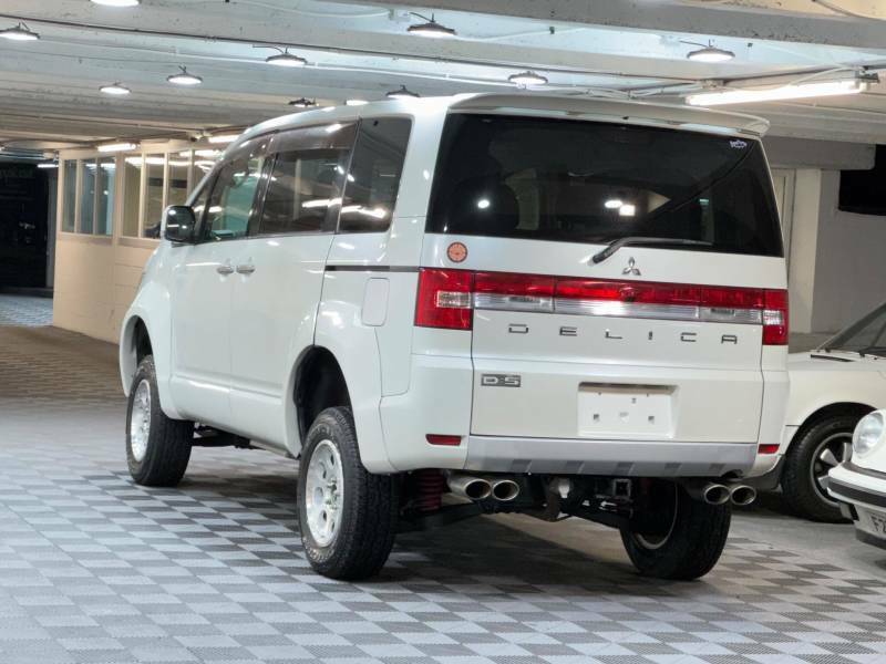 Mitsubishi Delica  Black #3