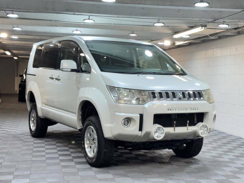 Mitsubishi Delica  Black #14